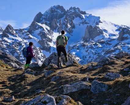 Vistas de las Peñas Santas desde el entorno de Vegarredonda